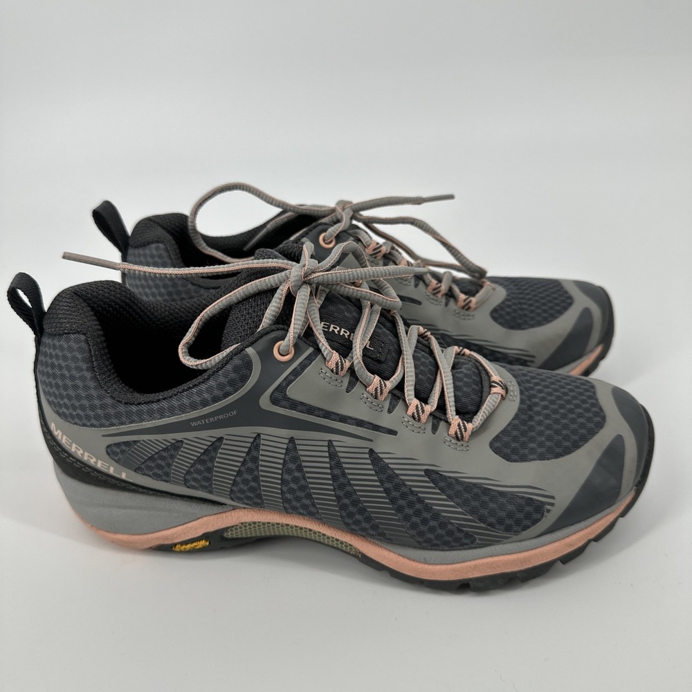 MERRELL Moab Gray/Pink J035618 Low Top 11 Lace Up Athletic Sneakers Size 8 Women